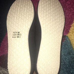 Brand new toms - never worn